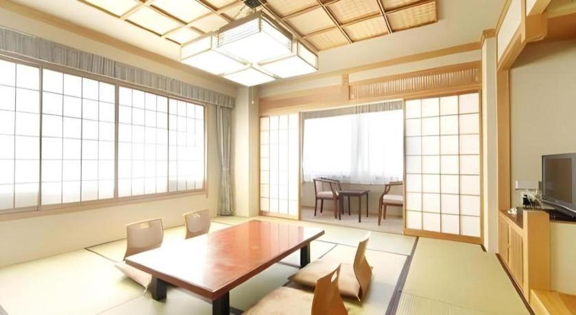 Kamisuwa Station Hotel Exterior photo